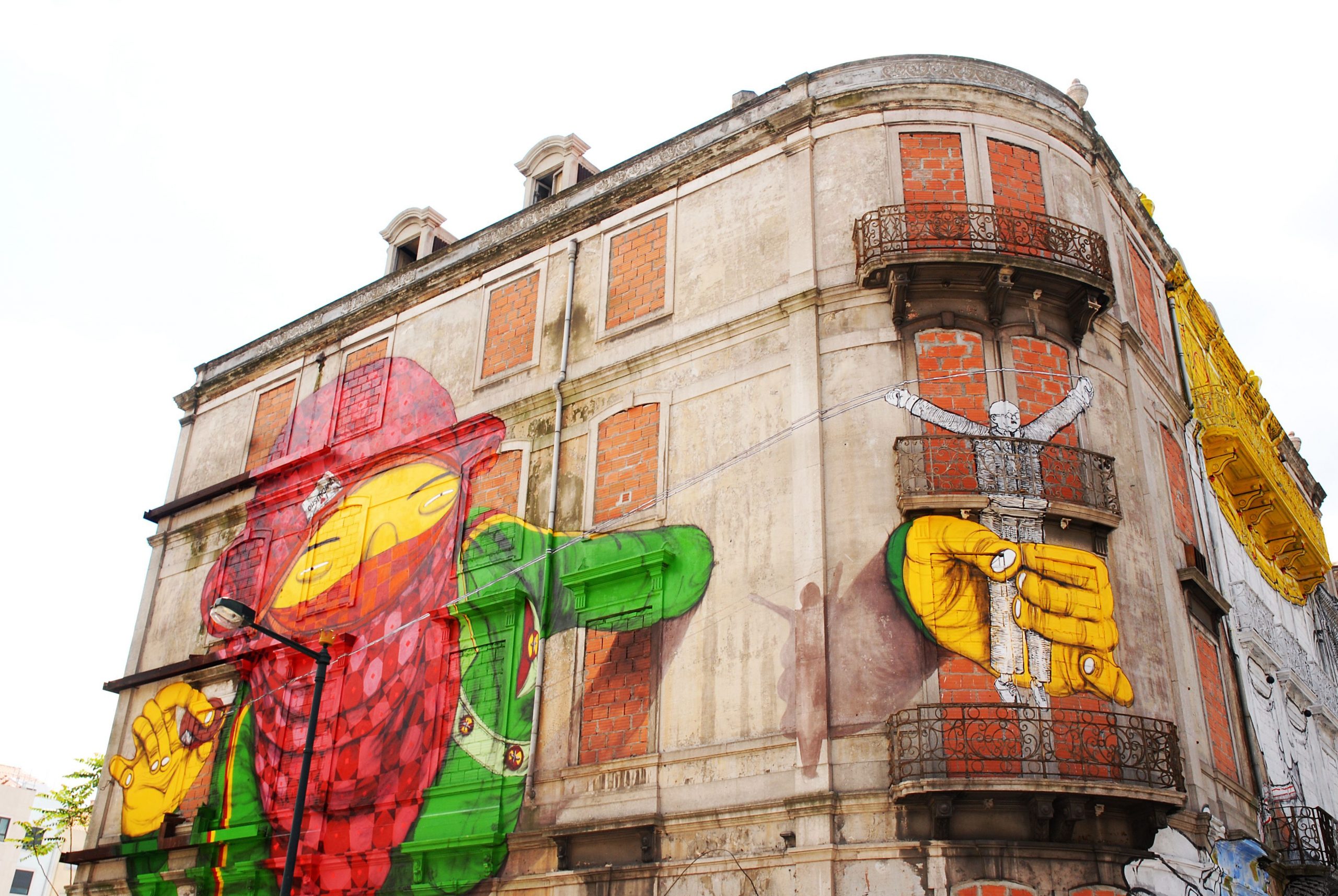 URBAN_ART_GALLERY_OS-Gemeos.-Credits-CML