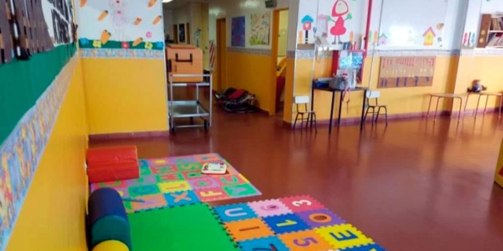 Ordenan-al-Ejecutivo-que-otorgue-una-vacante-a-una-niC3B1a-en-sala-de-un-aC3B1o
