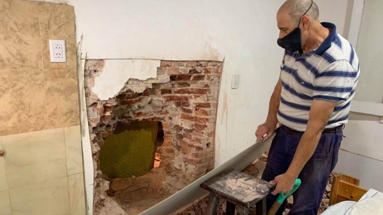 UN GRUPO DE BOQUETEROS TOMÓ DE REHÉN A UNA FAMILIA PARA ENTRAR A ROBAR A UNA EMPRESA DE TRANSPORTE DE CAUDALES