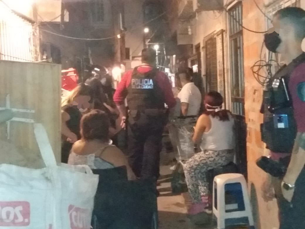 Policia-de-la-Ciudad-desbarato-fiesta-clandestina-en-el-Barrio-Fraga