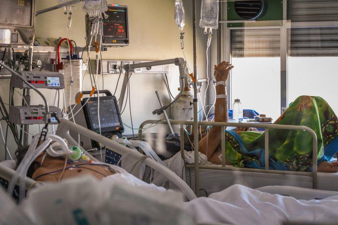 Advierten sobre provisión reducida de medicamentos e insumos por la alta demanda ante el Covid-19.