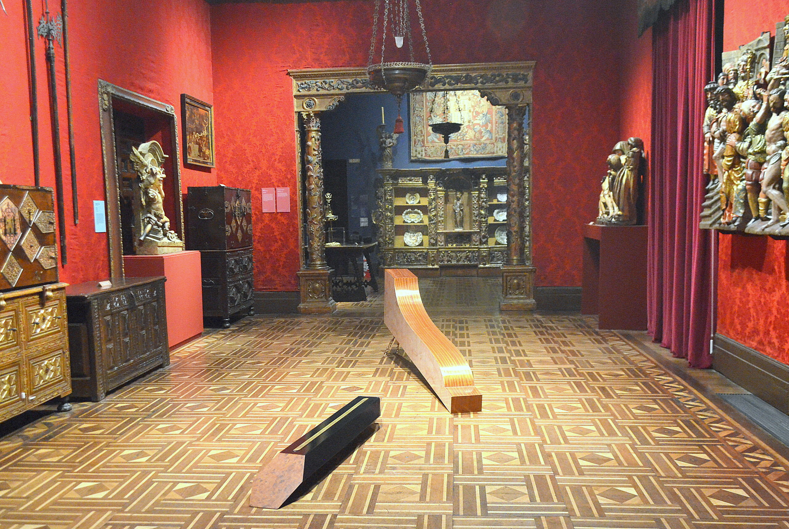 Se-inaugura-la-exhibiciC3B3n-de-arte-contemporC3A1neo