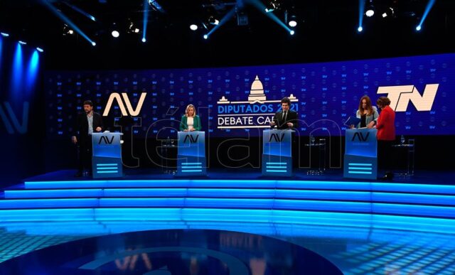 Tenso-debate-entre-los-candidatos-a-diputados-de-la-Ciudad-de-Buenos-Aires