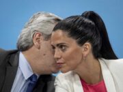 VOLNOVICH DARÁ EXPLICACIONES A ALBERTO FERNÁNDEZ TRAS EL ESCÁNDALO POR SUS VACACIONES EN EL CARIBE