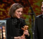 La película española “Alcarràs” gana el Oso de Oro de la Berlinale