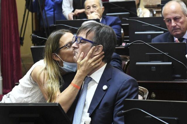 64a685334f47b94d0bf47d30303e7f34_L