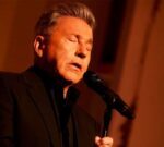 Ricardo Montaner se vuelve arrabalero y presenta “El día que me quieras”