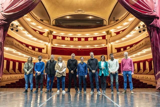 El-ministro-de-cultura-de-la-Ciudad-participo-de-un-encuentro-con-autoridades-de-cultura-y-gestores-teatrales-del-sudoeste-bonaerense