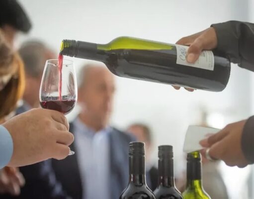 Rechazaron el amparo que intentaba frenar el distrito del vino en Villa del Parque y La Paternal