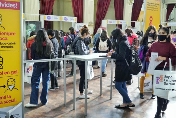 VECINOS-DE-FLORES-PODRC381N-ACCEDER-A-BC39ASQUEDAS-LABORALES-DEL-SECTOR-GASTRONC393MICO
