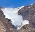 Una avalancha se les vino encima y se quedaron filmando la escena
