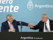 ALBERTO FERNÁNDEZ: “QUIÉN PUEDE CREER EN QUE LA ARGENTINA ES GRANDE SOLAMENTE JUGANDO CON TÍTULOS Y BONOS”
