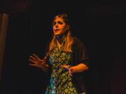 Cartelera del Teatro “El Crisol” ubicado en el barrio porteño de Villa Crespo