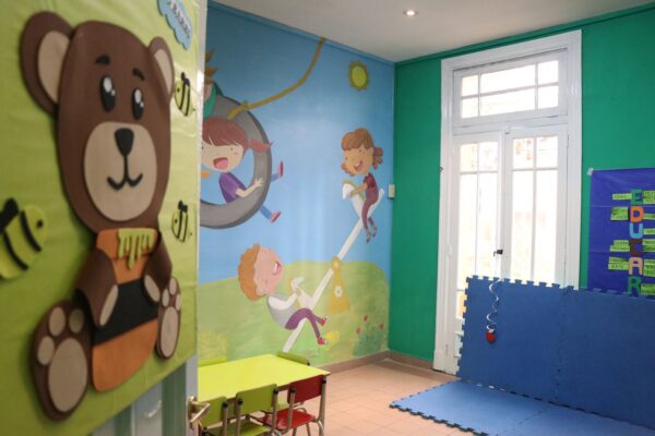 SE-INAUGURC393-EL-CENTRO-DE-PRIMERA-INFANCIA-E2809CALAS-DE-COLORESE2809D-EN-EL-BARRIO-DE-FLORES