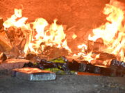 Destruyeron 300 panes de cocaína y marihuana en el cementerio de la Chacarita