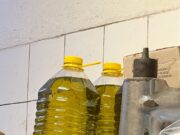 Incautan más de 1400 litros de aceite «trucho» no apto para consumo humano que se usaba en restaurantes