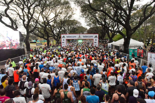La-Ciudad-tuvo-su-Maraton-42k-en-el-barrio-porteno-de-Palermo