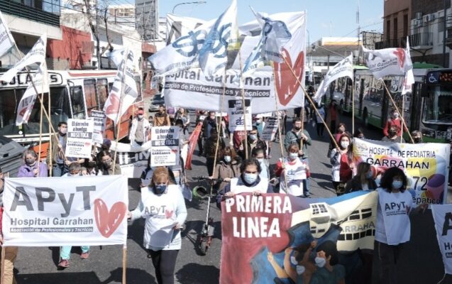 Los-profesionales-mC3A1s-jC3B3venes-estC3A1n-renunciando-al-Garrahan-y-emigran-por-las-condiciones-salariales