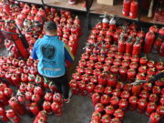 Incautan más de 900 matafuegos en el barrio de Flores y Villa Crespo