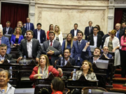 CON GRITOS Y ESCÁNDALO, SE DESARROLLA UNA ACCIDENTADA SESIÓN EN DIPUTADOS, CON CECILIA MOREAU EN EL OJO DE LA TORMENTA