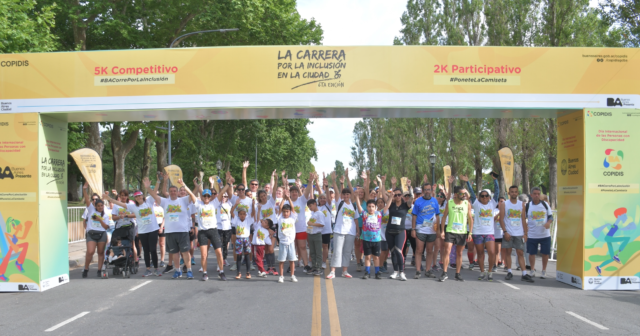 Con-mC3A1s-de-650-participantes-se-llevo-a-cabo-una-nueva-ediciC3B3n-de-La-Carrera-por-la-InclusiC3B3n-en-la-Ciudad