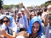 Larreta festejó el campeonato mundial junto a miles de vecinos en Palermo