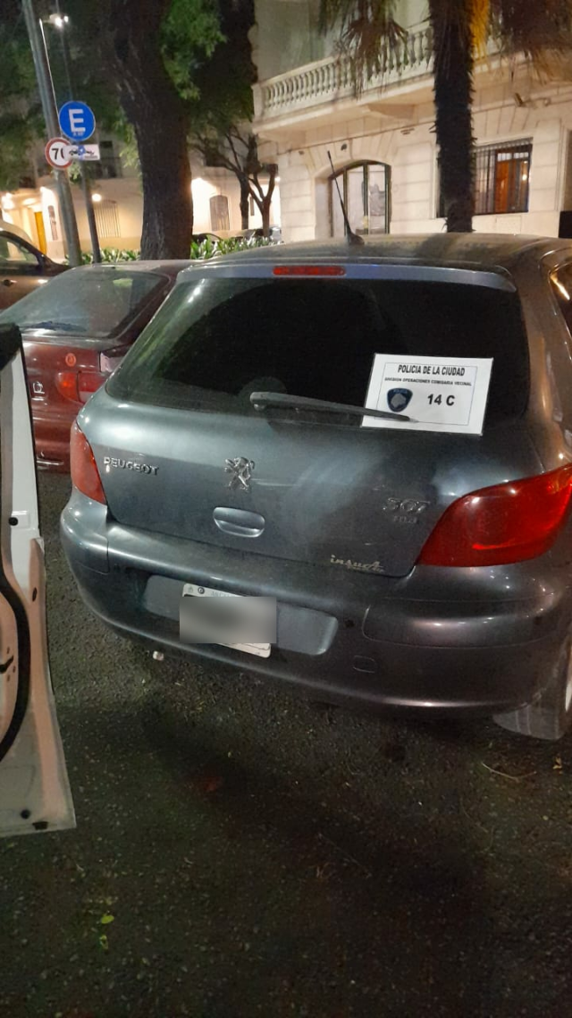 Detienen-a-un-ladron-que-entro-a-robar-a-un-edificio-en-Palermo-con-barba-postiza-y-copia-de-llaves