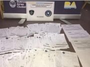 Detuvieron a una neurocirujana por vender certificados truchos por facebook