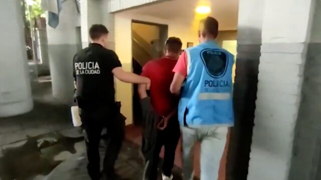 Un-prC3B3fugo-por-violencia-de-gC3A9nero-fue-detenido-en-el-Barrio-20