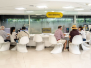 La Ciudad dispone de 24 islas digitales para ayudar a los vecinos a resolver trámites