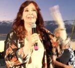 Una multitud acompañó con fervor militante la disertación de Cristina Kirchner en la UNRN