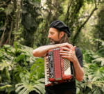 Chango Spasiuk lanza su primer single “Eiké ´Entrar en el alma´” con Gustavo santaolalla & Carlos Nuñez