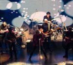 Virus en el Luna Park: aquella vieja modernidad que no pasa de moda