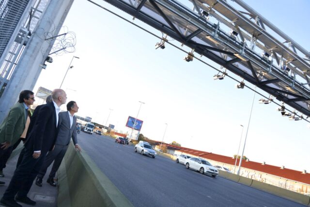 Rodriguez-Larreta-inauguro-la-primera-autopista-inteligente-para-vehiculos-particulares-sin-cabinas-de-peaje