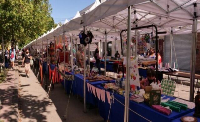 Se-realiza-manana-una-feria-de-la-economia-popular-y-el-cooperativismo-en-Plaza-de-Mayo