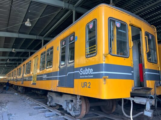 Nueva-subasta-de-14-vagones-de-subte-en-desuso