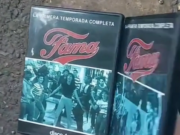 Una TikToker encontró unos valiosos objetos tirados en el barrio porteño de Palermo