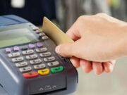 El peligro con la manipulación de Tarjetas de crédito y débito al pagar