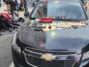 Detienen a una banda con un auto robado, inhibidor y estupefacientes en el Microcentro