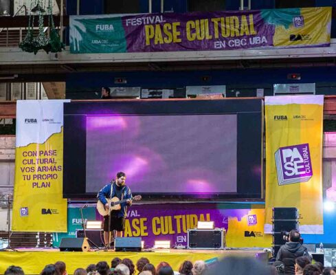 La-Ciudad-celebrC3B3-el-Festival-Pase-Cultural-en-el-CBC-UBA