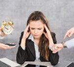 Así afecta el estrés del trabajo a tu salud bucodental