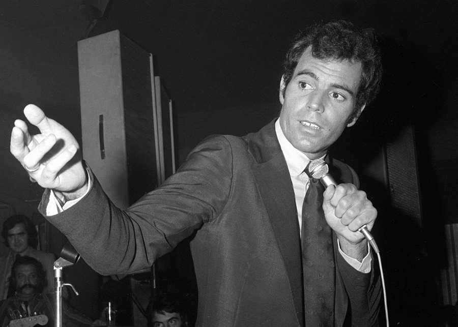El cantante Julio Iglesias.