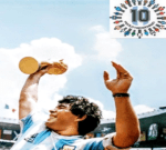 Los Maradoneanos recuerdan a Diego estampando remeras en el Obelisco