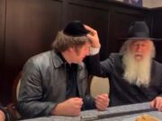 PRIMERA PARADA DE MILEI EN ESTADOS UNIDOS: VISITÓ LA TUMBA DEL «REBE DE LUBAVITCH» EN NUEVA YORK