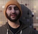 Nacho González canta bajo el seudónimo de “El Pájaro Pez”, y hoy presenta Parkour