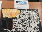 Atrapan a un dealer con cocaína en el barrio de Constitución