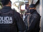 Detienen a dos menores culpables de robar 25 Notebooks en un colegio de Palermo