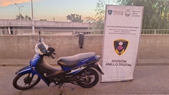 En-pocos-minutos-y-gracias-al-sistema-de-videovigilancia-se-recupero-una-moto-robada-y-detuvieron-a-su-conductor