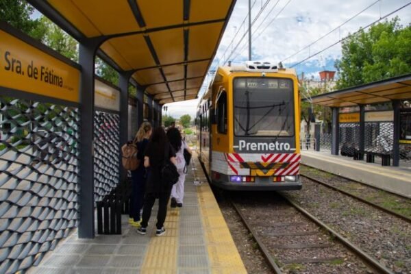 reabrio-la-estacion-Nuestra-Senora-de-Fatima-luego-de-su-puesta-en-valor-scaled-1