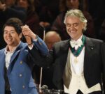 Andrea Bocelli festeja con invitados ilustres sus 30 años de carrera
